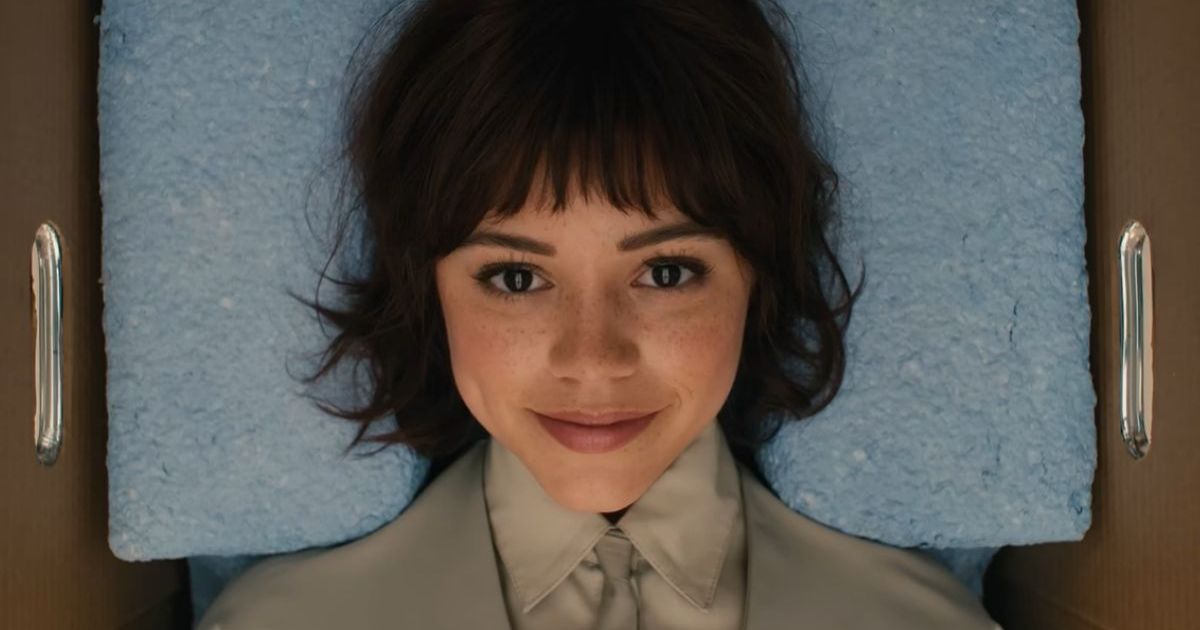 Jenna Ortega and Glen Powell's Sci-Fi Movie Delayed to 2027