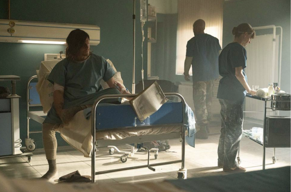 Jimmy Smits Joins Final Season of The Walking Dead: Daryl Dixon